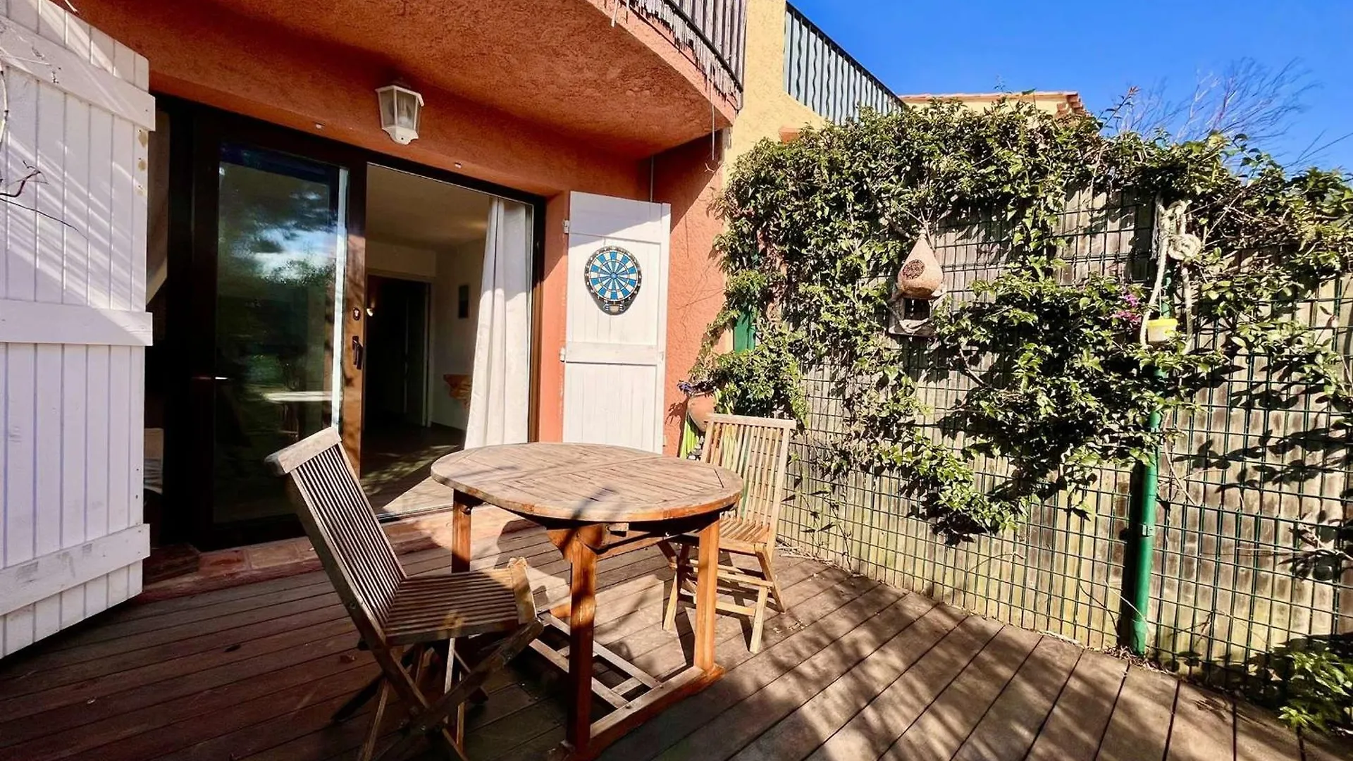 شقة Appartement 2 Pieces Avec Jardinet A Cavalaire-Sur-Mer - Fr-1-226B-230